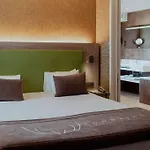 Domaine Des Hautes Fagnes Hotel 4*