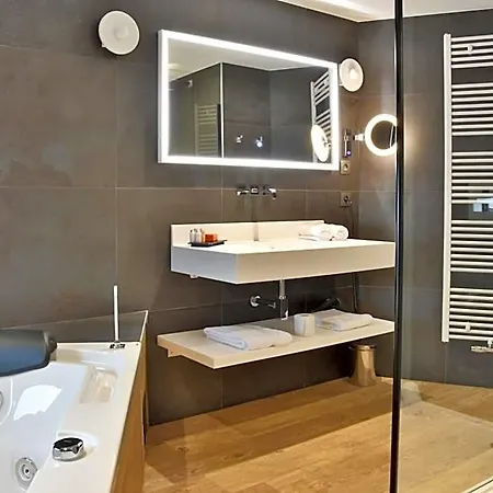 Domaine Des Hautes Fagnes 4*